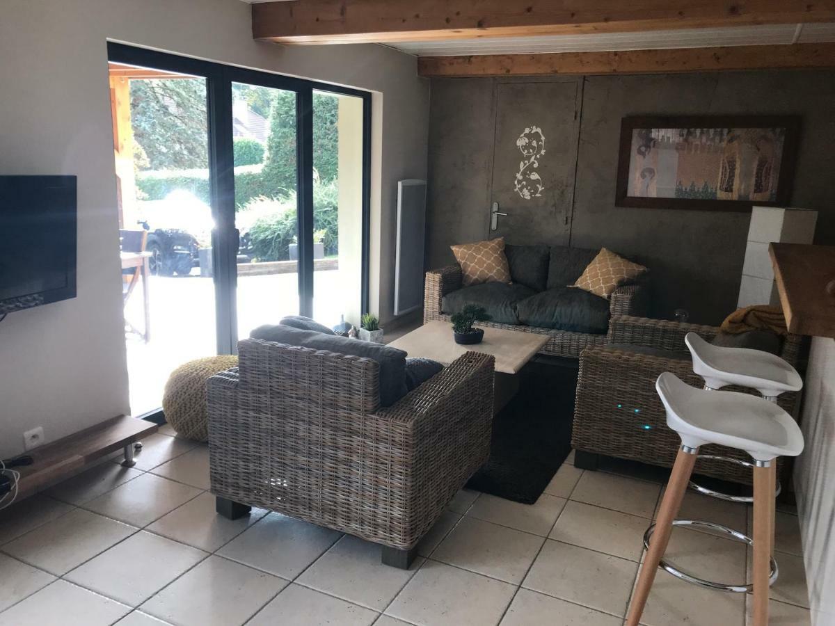 Appartement Sevrier Terrasse Et Jardin Buitenkant foto